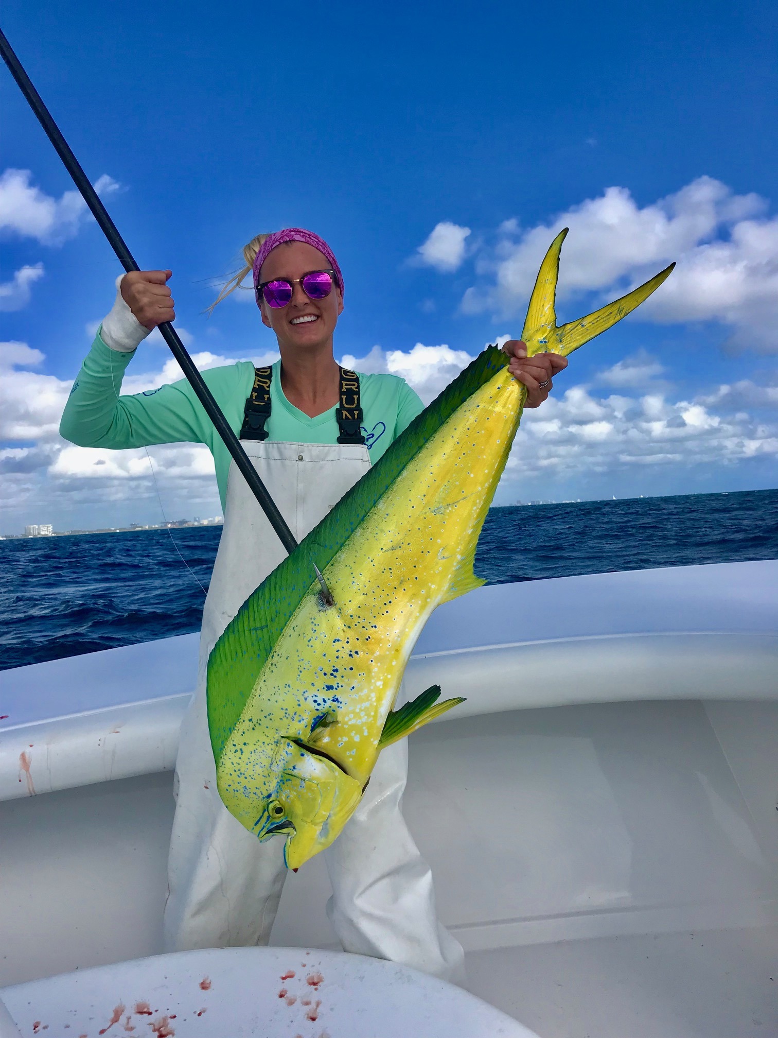 Lauren with a nice Mahi